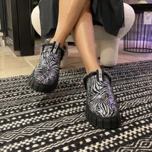 9DCD5CAC-26C6-4B5C-A78E-51ABC0327565